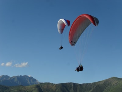 Tandem paragliding in Castejon de Sos, near Benasque, Huesca