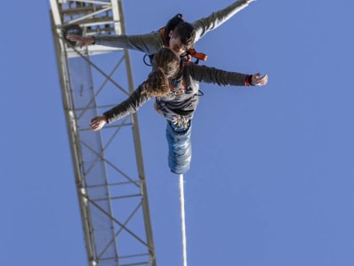 Salto en Bungee más alto de España (70 m), en Lloret de Mar, Costa Brava