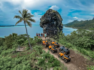 Excursión en quad en la isla de Bora Bora