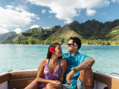 Eco-tour snorkeling cruise in the Moorea lagoon