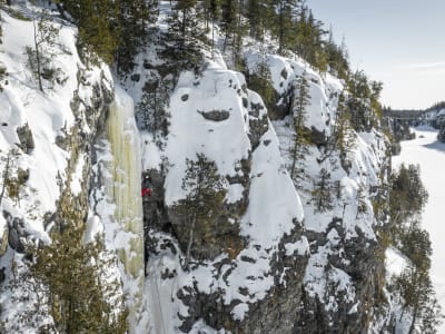 Eisklettern im Aiguebelle-Park, in Abitibi-Témiscamingue