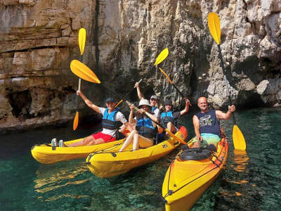 Aventura en Kayak en Pula: Cueva Azul, Buceo y Natación