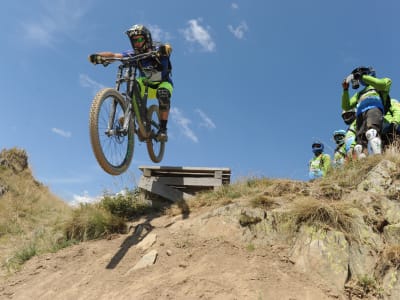 Verbesserung des Downhill-Mountainbikens in Les 2 Alpes