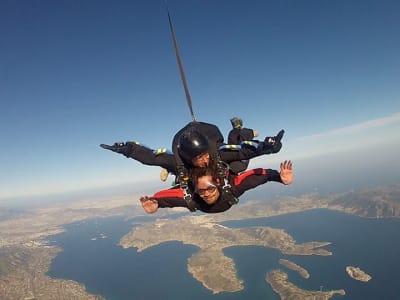 Tandem skydive from 3500m in Thessaloniki