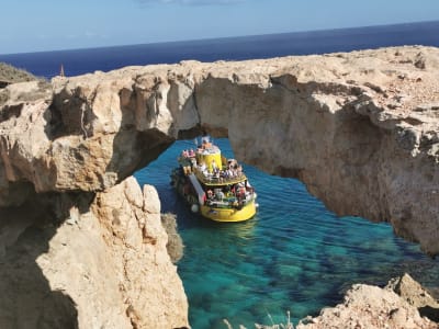 Coastal Boat Tour to Blue Lagoon & Turtle Cove from Protaras in Cyprus