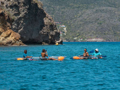 Alquiler de kayak de mar transparente en Les Saintes en Terre-de-Haut, Guadalupe