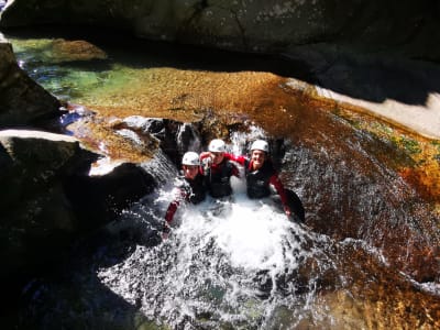 Mini-descenso de cañones en las Gargantas del Ardeche