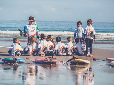 Curso de surf en Pors Carn, cerca de La Torche