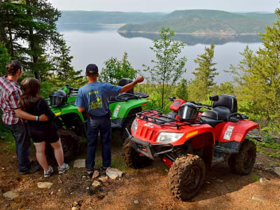 Randonnée en quad (VTT) dans le fjord du Saguenay près de Tadoussac