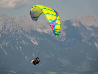 Tandem Paragliding flight from the Hohe Salve, over the Kitzbühel Alps