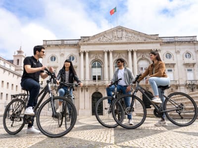 Guided bike tour, boat tour on the Tagus River and helicopter flight over Lisbon