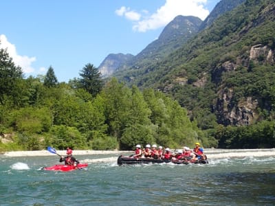 Excursion en canoë rafting sur la rivière Ticino depuis Cresciano