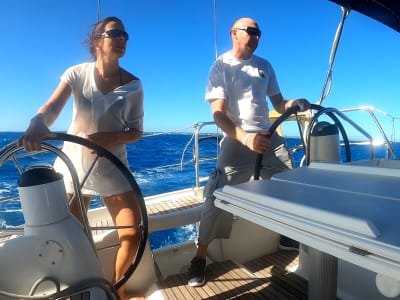 Introduction to sailing on a sailboat in Saint-Martin