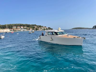 Excursión de medio día en barco por la Laguna Azul desde Split