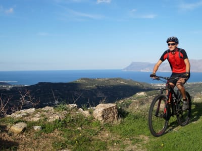 E-Bike-Tour zur antiken Akropolis, von Kissamos nach Polyrrinia