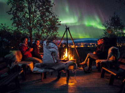 Camping Aurora y excursión en busca de los huskys desde Tromsø