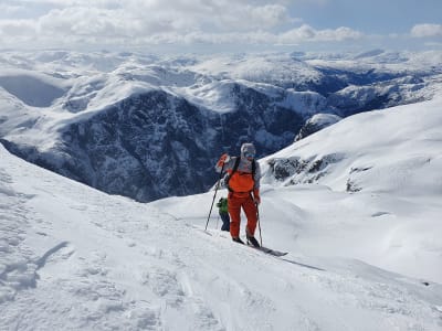 Tour de ski privé guidé à Voss