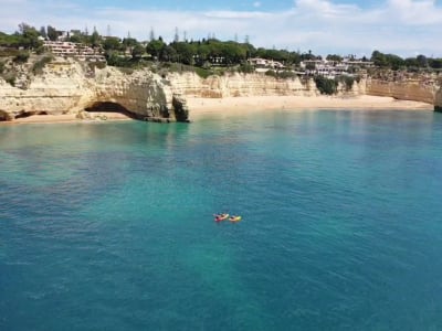 Tour en kayak de mer depuis la plage d'Armação de Pêra