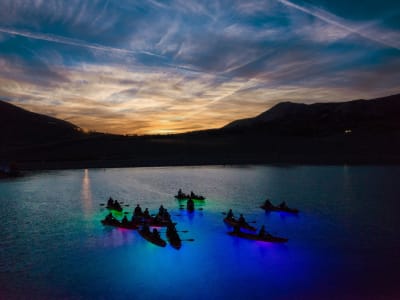 Kayak nocturno guiado en la bahía de Pag, playa de Ručica, cerca de Zadar