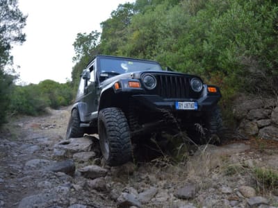 Excursión privada guiada en jeep desde Chia con aperitivo, Cerdeña