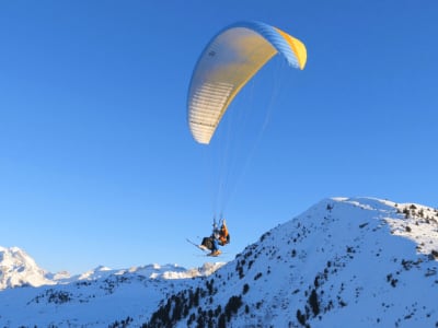 Tandem winter paragliding at Méribel, Les 3 Vallées