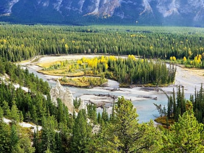 Guided tour of the waterfalls, lakes and mountains of the Banff region