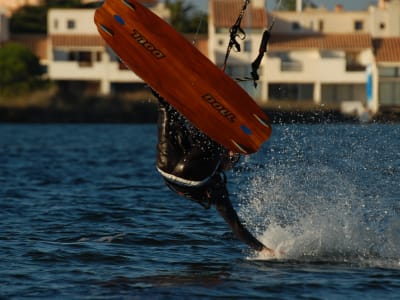 Clases de kitesurf en Leucate, cerca de Perpiñán