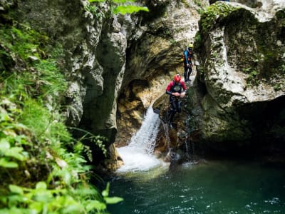 Canyoning au canyon de Nevidio dans le parc national de Durmitor, Monténégro