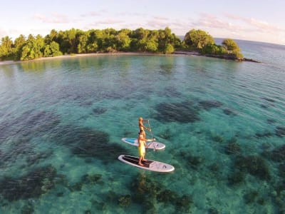 Stand Up Paddleboarding en la playa de Dassia, Corfú