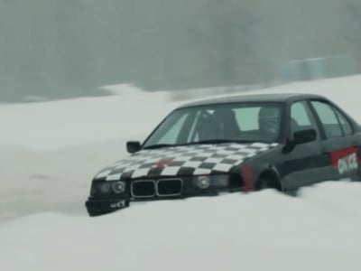 Expérience en voiture de rallye avec un pilote professionnel à Rovaniemi