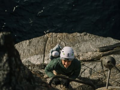 Vía ferrata para principiantes sobre el mar de Noruega, partiendo de Bodø