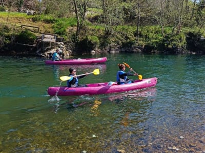 Kanuabfahrt auf dem Deva-Fluss ab Unquera, in der Nähe von Panes