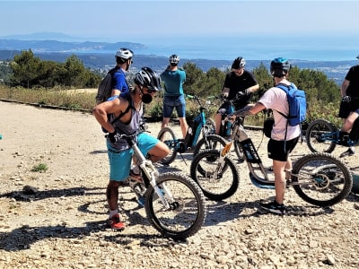 Randonnée panoramique  à trottinette électrique dans le Parc national des Calanques de Marseille