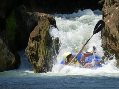 Complete tubing descent of the Canyon du Diable, near Montpellier