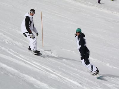 Clases particulares de snowboard en Super Besse, Macizo del Sancy