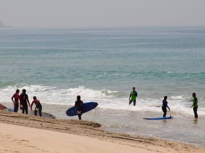 Cours de surf à Lagoa de Albufeira, près de Costa da Caparica