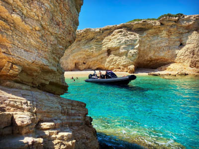 Excursion privée en hors-bord aux petites Cyclades depuis Paros