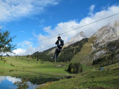 Descente en tyrolienne à La Clusaz (700 et 300 mètres)