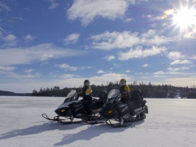 Geführte Motorschlittenfahrt auf dem Morency-See bei Montreal