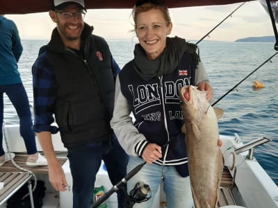 Pesca en la bahía de Kvarner desde Lovran, cerca de Rijeka