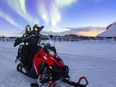 Safari de auroras boreales en moto de nieve desde Kilpisjärvi en Enontekiö