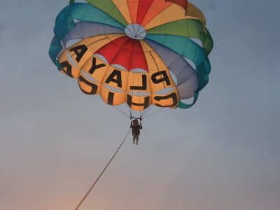 Parasailing Flug (100m) in Playa Blanca, Lanzarote