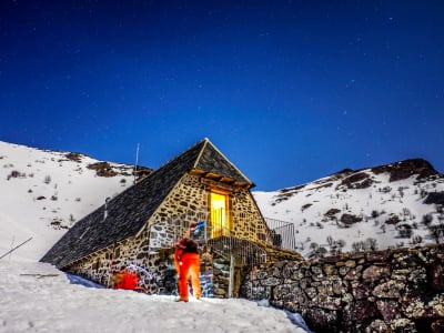 Excursion raquettes nocturne et luges au Buron, Le Lioran