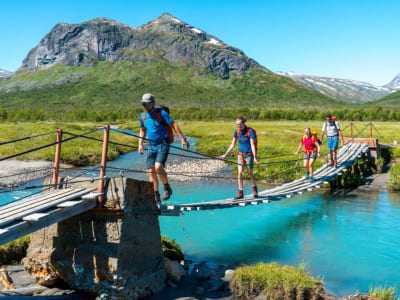 Excursion en bateau et randonnée autoguidée à Jotunheimen au départ de Beitostølen