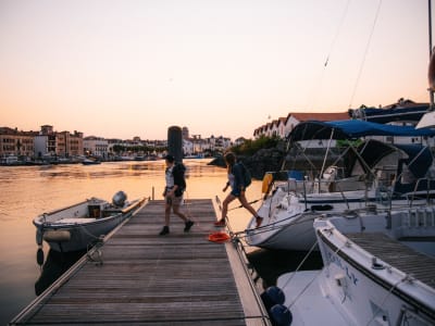 Wanderung von Saint-Jean-de-Luz nach San Sebastián und Unterkunft auf einem Segelboot, Baskenland