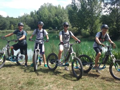 Paseo en Scooter Eléctrico Todo Terreno hasta el Etang de Crosagny desde Rumilly