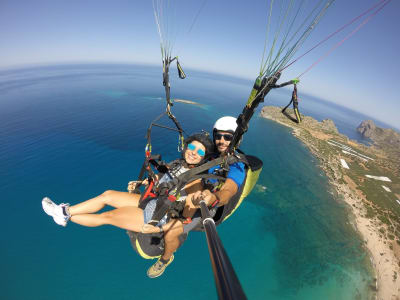 Tandem-Gleitschirmflug über Chania, Kreta