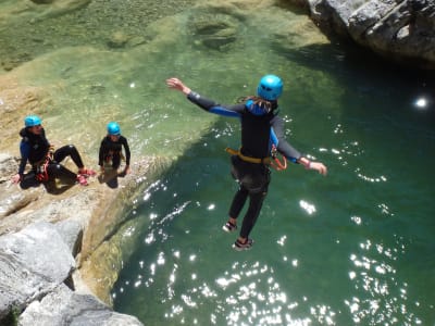 Barranquismo en las Gargantas de Galamus, Aude