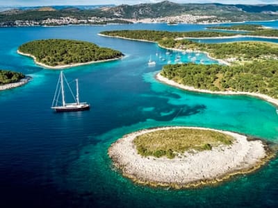 Private Boat Tour to Paklinski Islands from Makarska