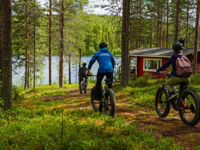 2-day E-Fat Biking Tour & Log Cabin Overnight Stay from Rovaniemi
